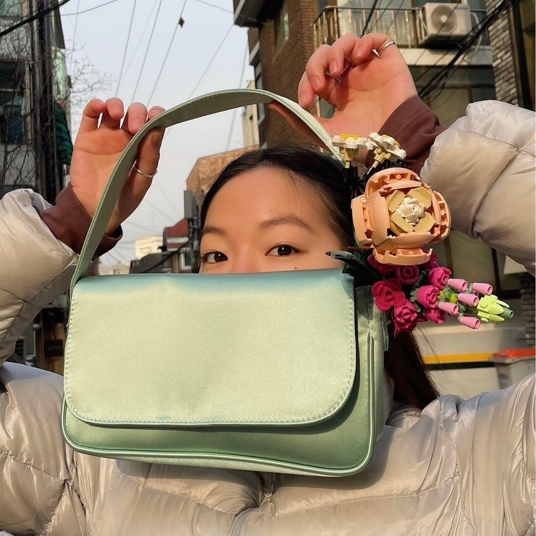 现货 HAI 英国小众设计师品牌博主同款纯真丝翻盖腋下单肩手提包