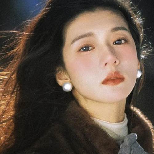 澳白冷光大点位法式馒头珍珠耳钉