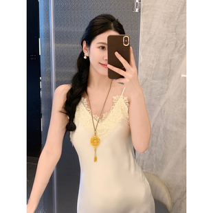 时尚 2026年新款 气质百搭缎面吊带裙 蕾丝拼接连衣裙女夏季 果果家