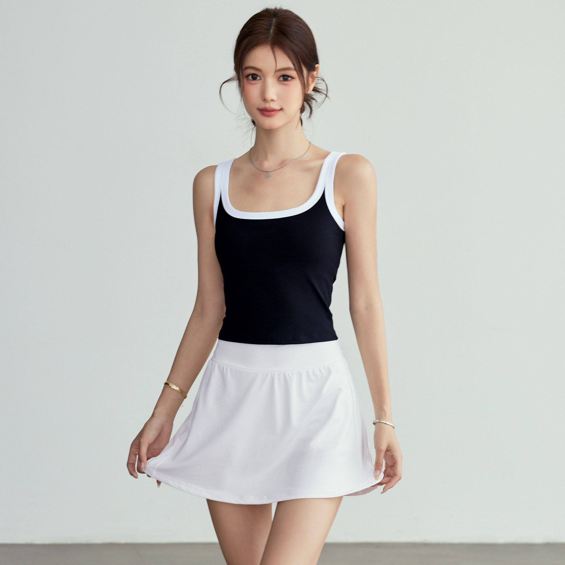 瑜伽背心女夏季户外跑步防震运动内衣速干短裙普拉提训练健身套装