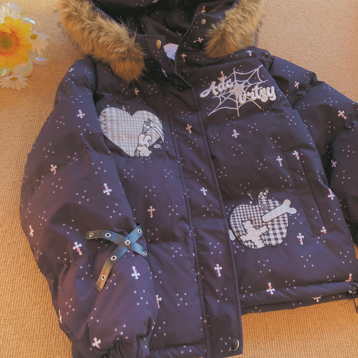 Daiwing 亚文化十字架满印情侣面包棉服冬季毛领爱心刺绣加厚外套