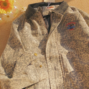 Daiwing 美式复古豹纹连帽夹克男女通用宽松街头风外套春季新款