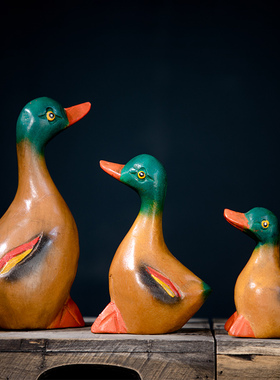 异丽鸭子平安喜乐电视柜木雕