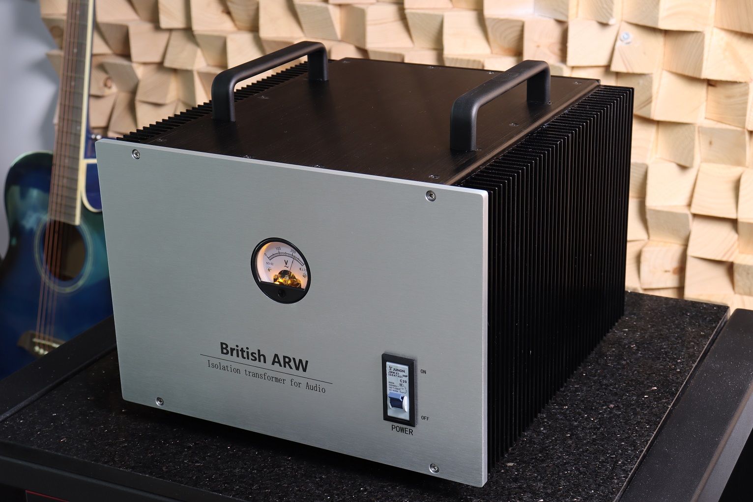 古胆轩原装英国红牛隔离牛3000w方芯铜绕制ei牛升级滤波器可试听