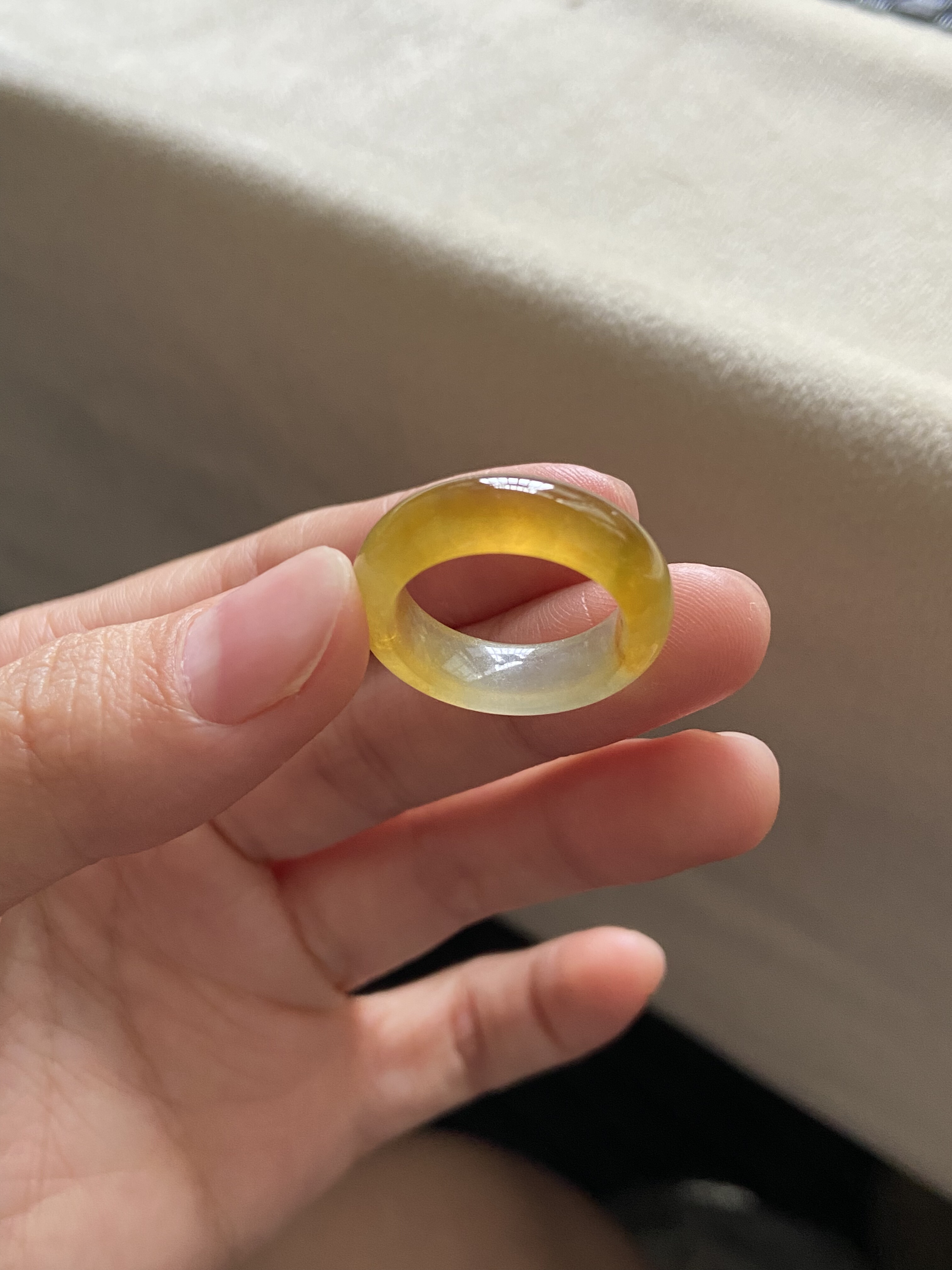 12号老种冰黄翡翠指环戒圈