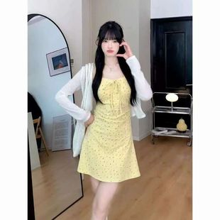 精美黄色系带碎花吊带连衣裙女春季 韩式 别致绝美海边度假风收腰沙