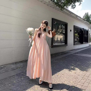 沙 韩式 精美海边度假风粉色吊带连衣裙女夏季 法式 v领宽松显瘦无袖