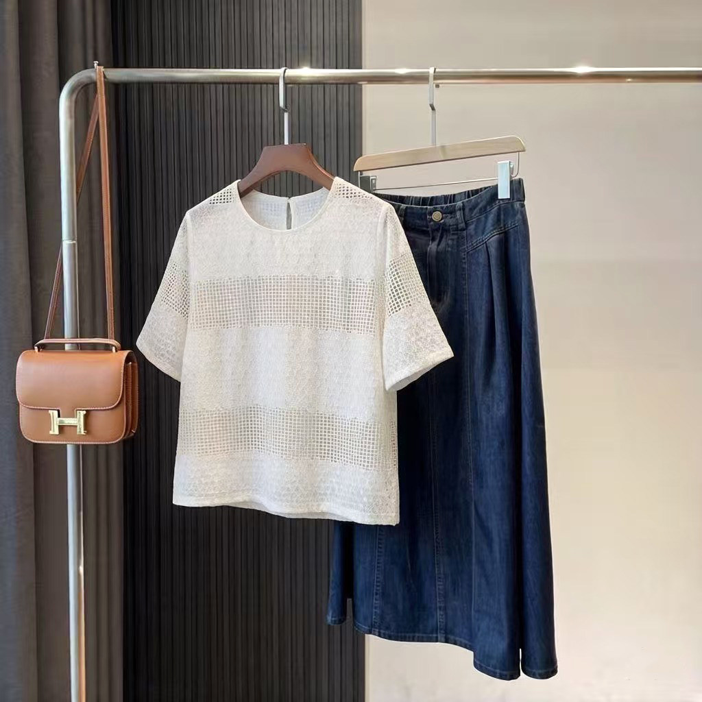 真丝短款蕾丝上衣女夏新款圆领白色短袖T恤重工绣花百搭雪纺衬衫