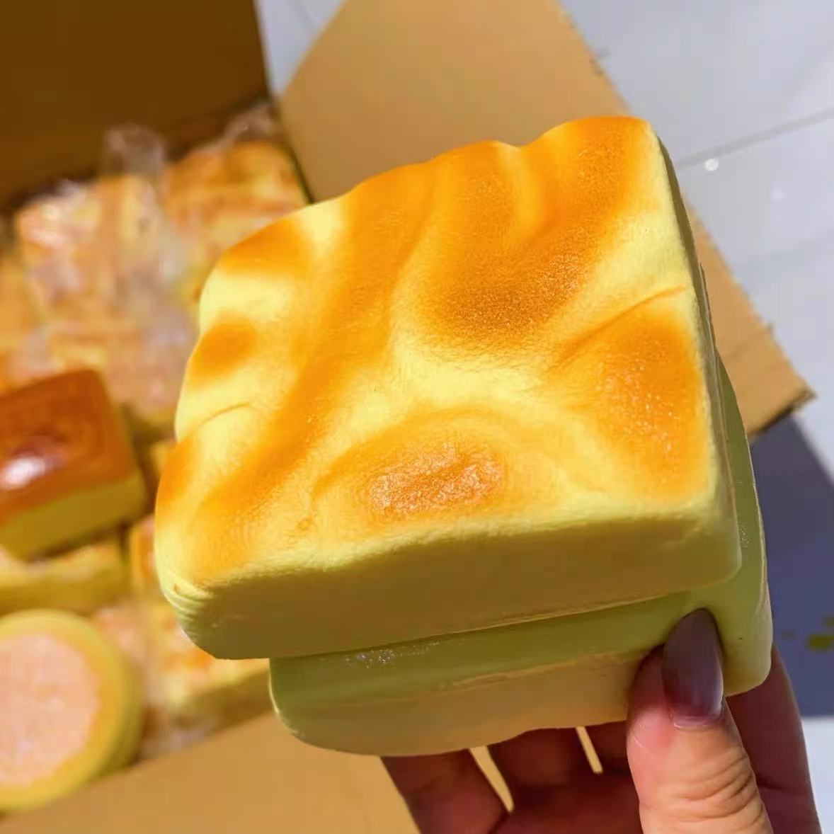 食物蛋糕解压慢回弹玩具摄影模型图片