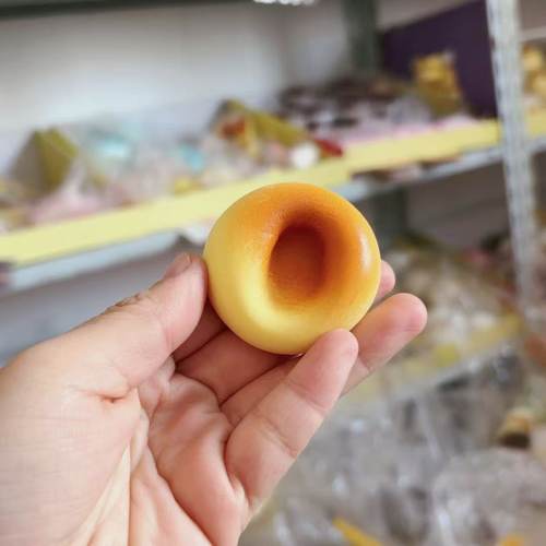 squishy仿真小面包吸手指慢回弹解压捏捏乐玩具道具模型摄影展示
