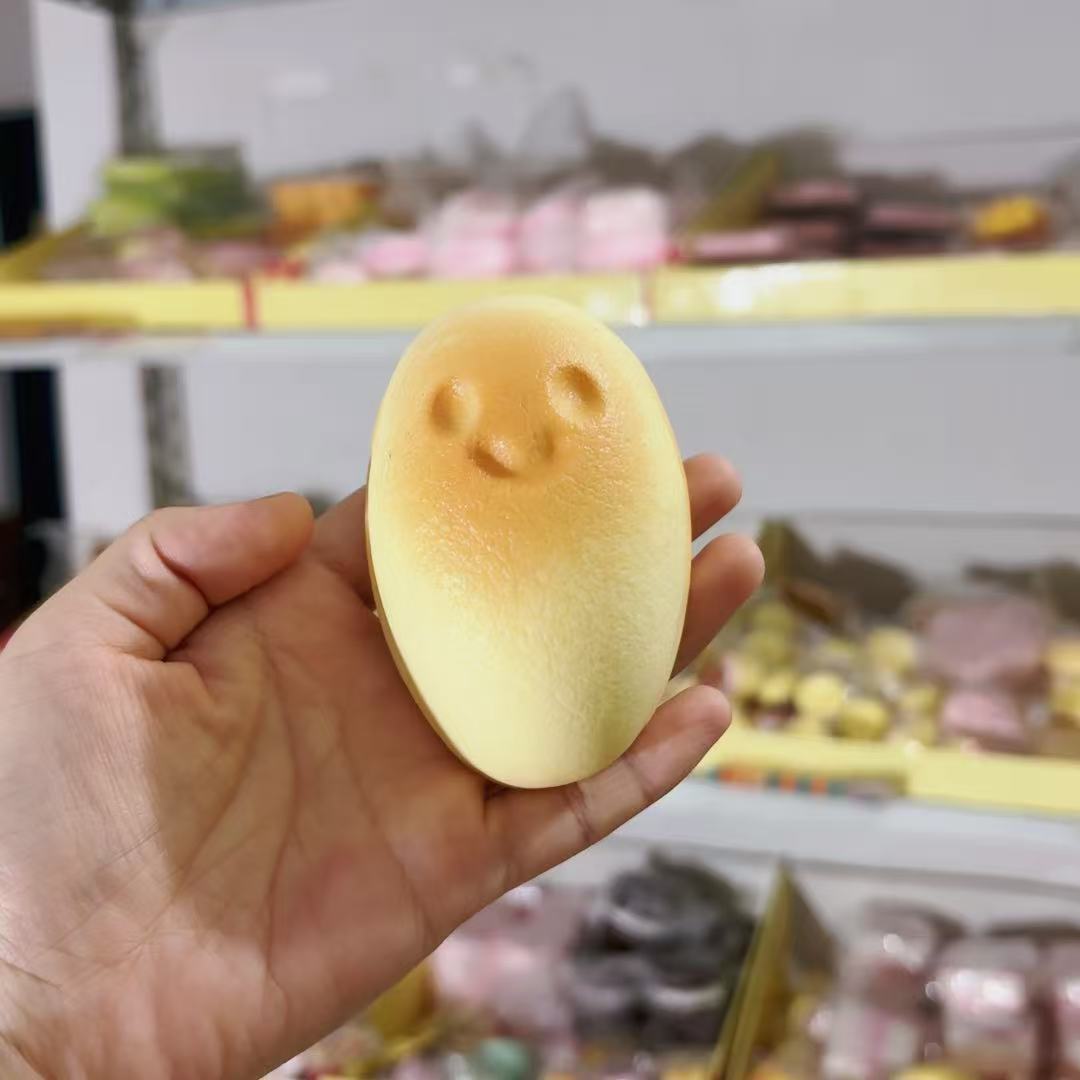 湿软手感仿真pu鸡蛋仔面包慢回弹捏捏乐解压模型环保道具一件