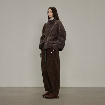 羊毛面料半圆原创设计师女装2025年冬季加绒加厚短仿羊羔毛外套女