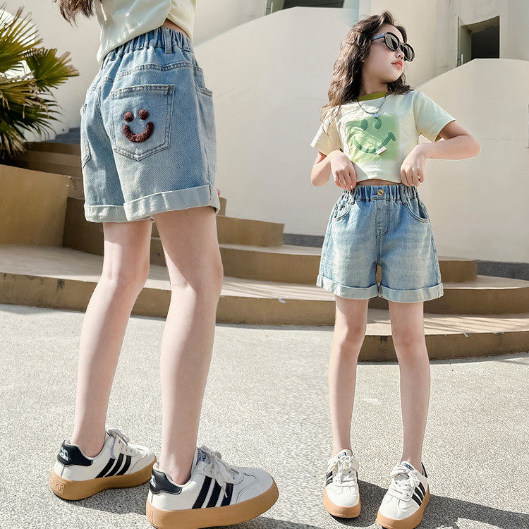 外贸女童新款后袋毛巾绣笑脸短裤中大童夏季薄款翻边牛仔裤子