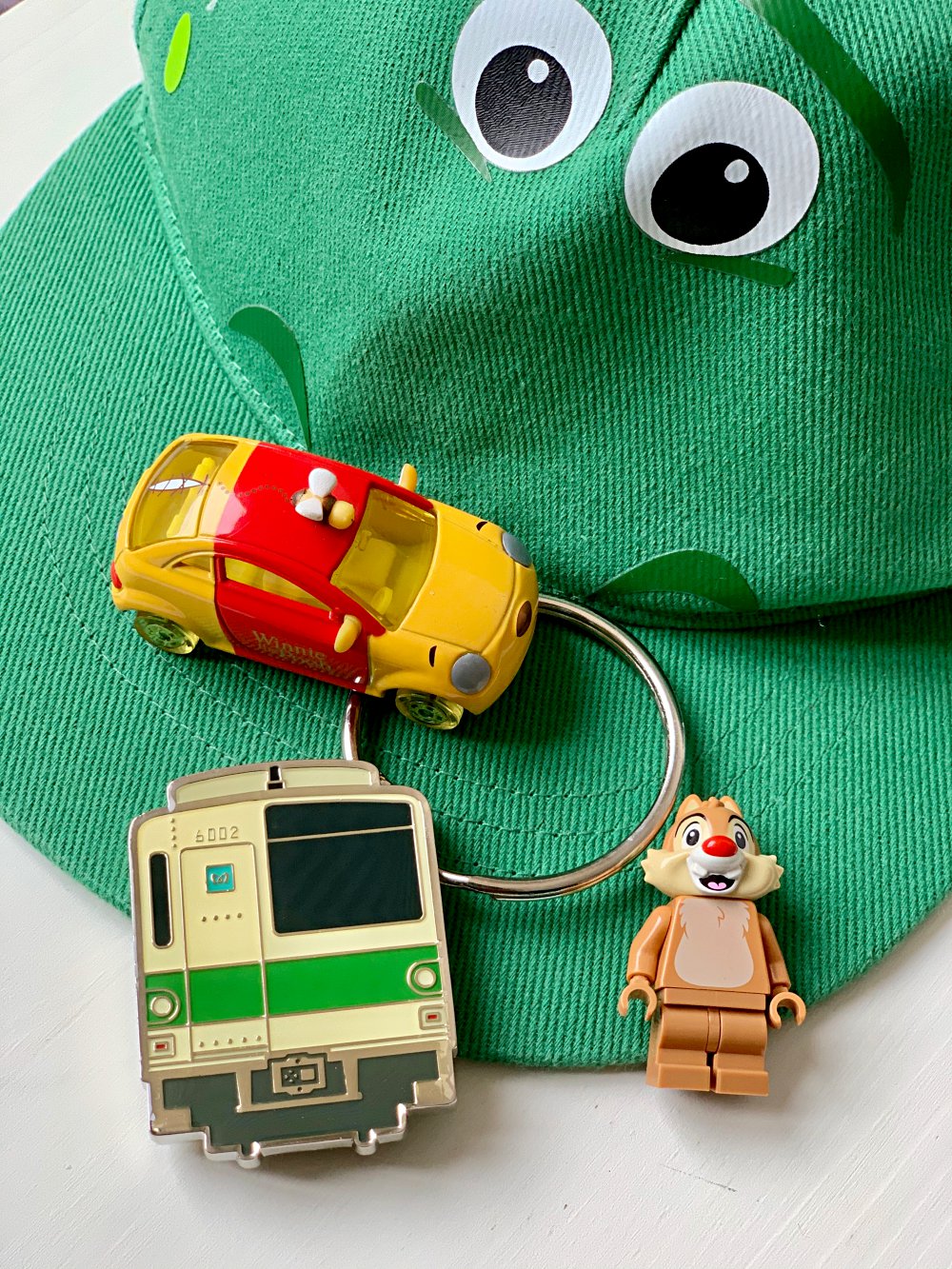 出口日本收藏系列东京地铁千代田线6002动车火车头合金大挂件很重