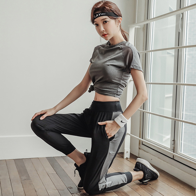 健身房运动套装女短袖二件套夏季新潮速干宽松时尚跑步气质瑜伽服