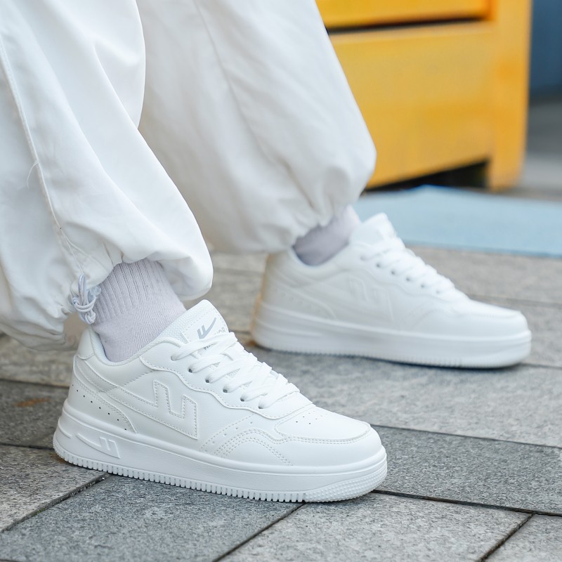 回力低帮男女系带运动休闲板鞋