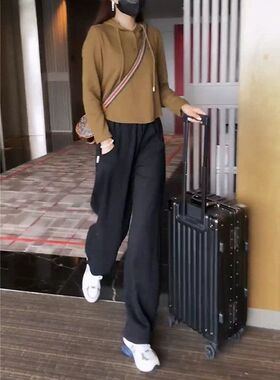 22819大爱美依缘2024秋季新款休闲长袖连帽上衣高腰直筒长裤女潮