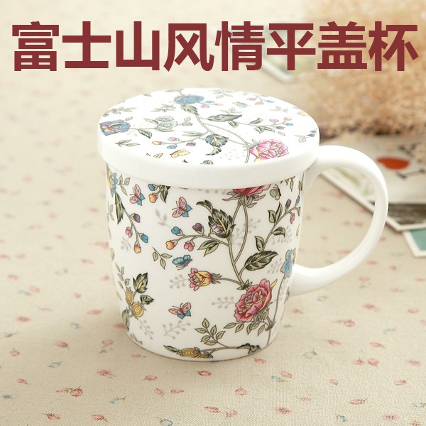 简约风日系带盖陶瓷水杯