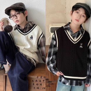卡芙恰恰25秋装新品男女童学院风针织马甲V刺绣小熊毛衣背心5801