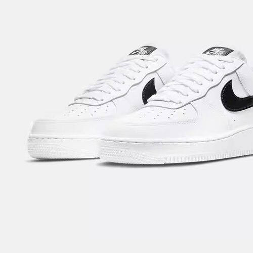 NIKE耐克女鞋AIR FORCE 1 07白黑空军一号运动板鞋DD8959-103