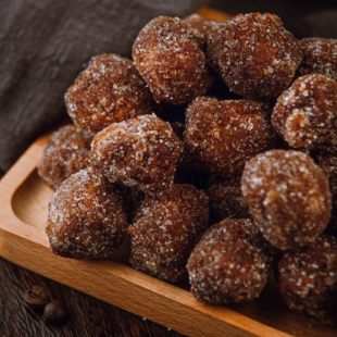 云南保山特产传统老式糕点沙琪玛老式花生糖传统糕点心手工零食