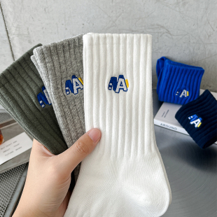 青少年袜子男冬季 棉袜吸汗防臭中筒刺绣初中生学生运动风长袜潮 款