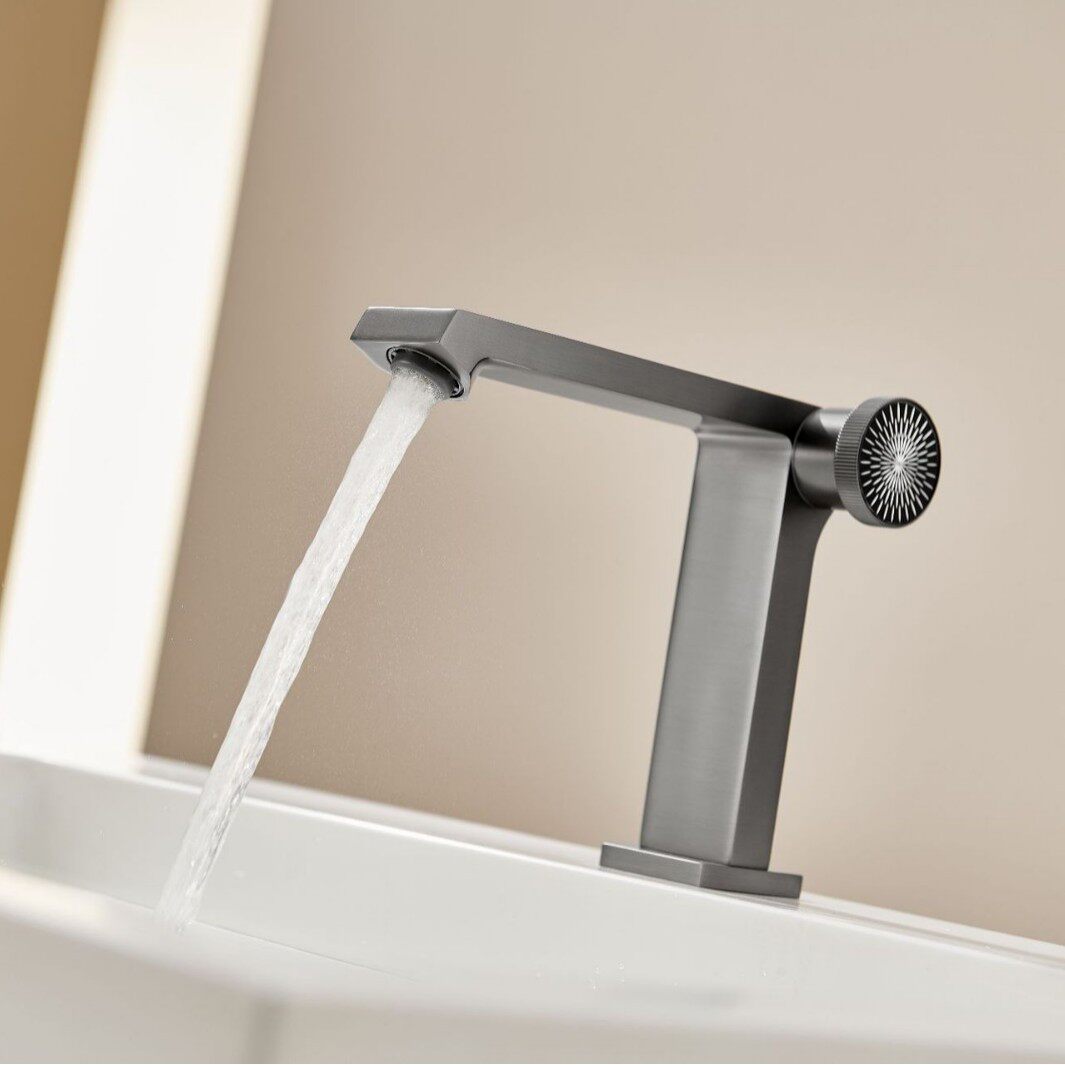 防溅冷热水龙头手轮开关洗手盆面盆龙头全浴室柜洗脸盆水龙头