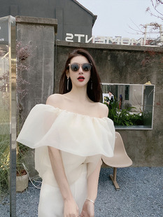 你的呵呵Scarlett 新品仙女渡假bi备超仙温柔网纱一字肩上衣