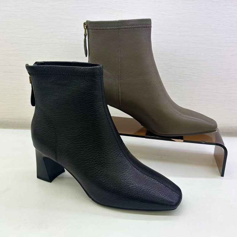 C.BANNER千百度2025冬专柜正品方头粗跟后拉链裸靴短靴A25581857