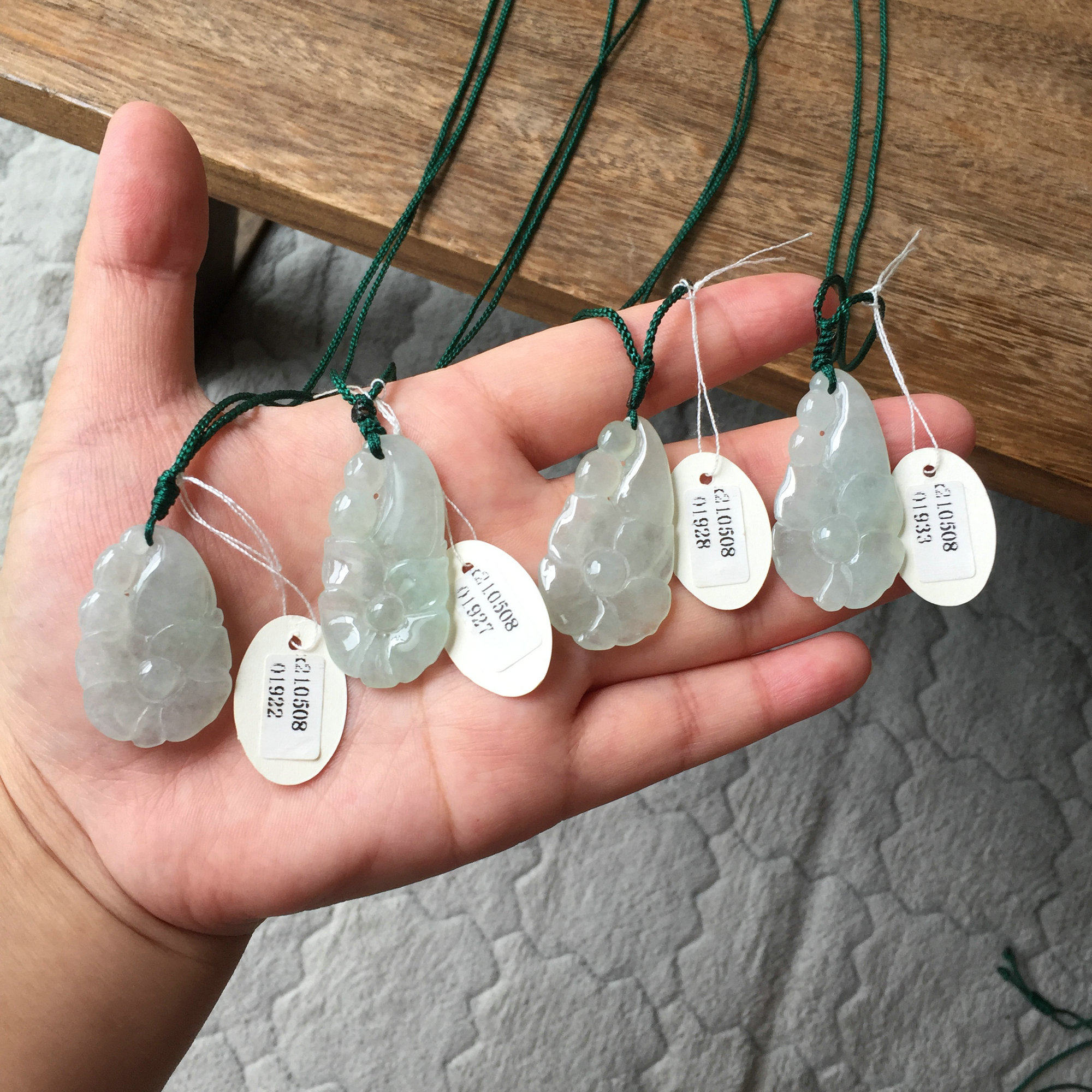 暮笙记天然A货翡翠花开富贵吊坠