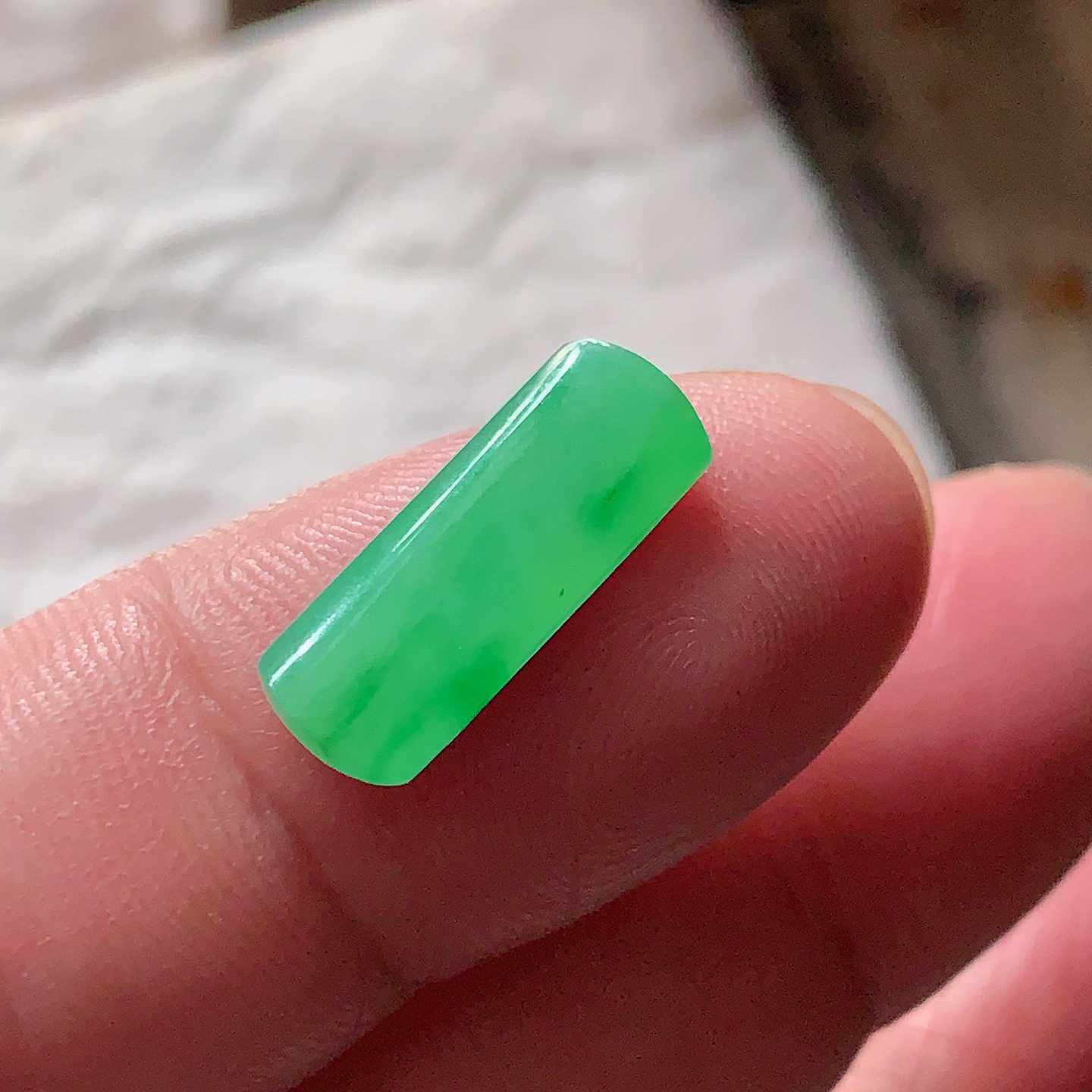 天然翡翠A货玉石裸石戒面镶嵌面送证书阳绿马鞍戒面000918