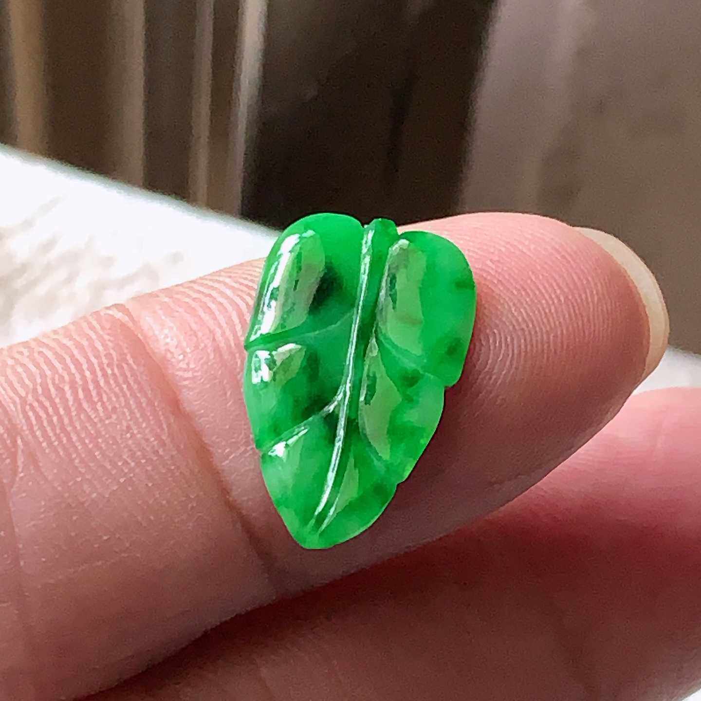 翠都翡翠珠宝天然A货玉石裸石镶嵌戒面送证书冰种辣绿树叶000250