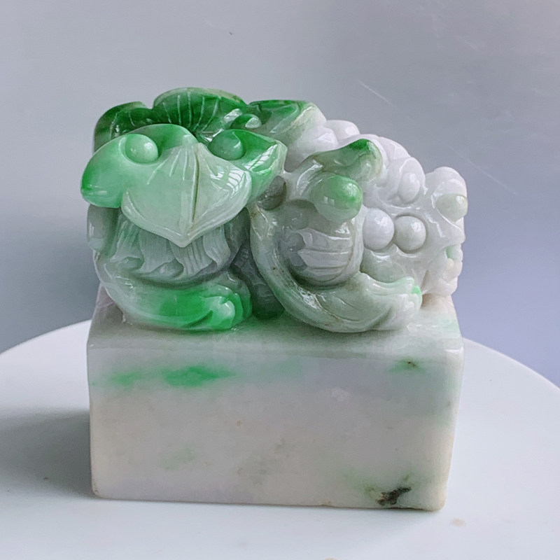 缅甸翡翠A货玉石珠宝新品自然光实拍貔貅印章镇纸摆件900464