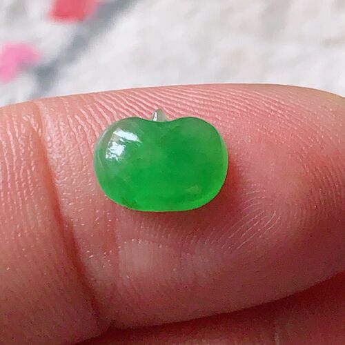 缅甸翡翠A货阳绿小苹果送证书