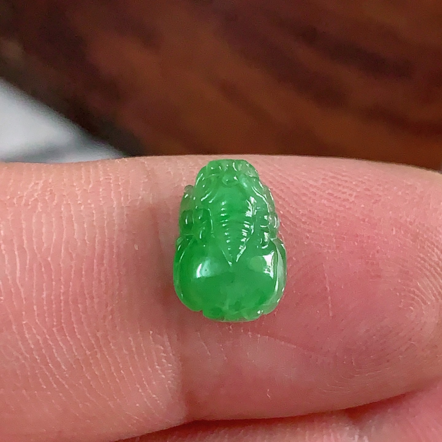 天然翡翠A货玉石裸石戒面镶嵌面送证书阳绿貔貅900537