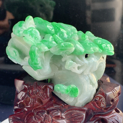 珠宝自然光飘阳绿摆件玉石新品