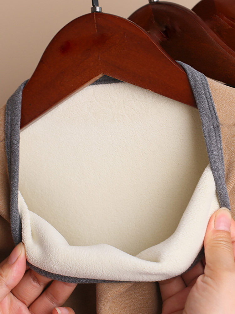 가을 겨울 두꺼운 독일 벨벳 바닥 라운드 넥 속옷 소년 소녀 BAOZHONG 및 대형 어린이 가정 난방 및 따뜻한 잠옷 가을 옷