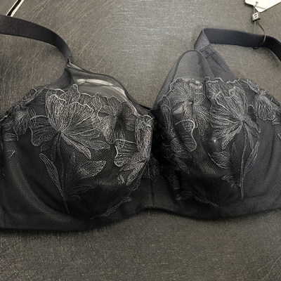 YI 85C超薄蕾丝杯全罩杯聚拢舒适超显小调整型