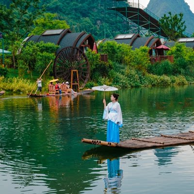 【一家一团】桂林旅游阳朔纯玩一日游漓江兴坪古镇三千漓人工竹筏