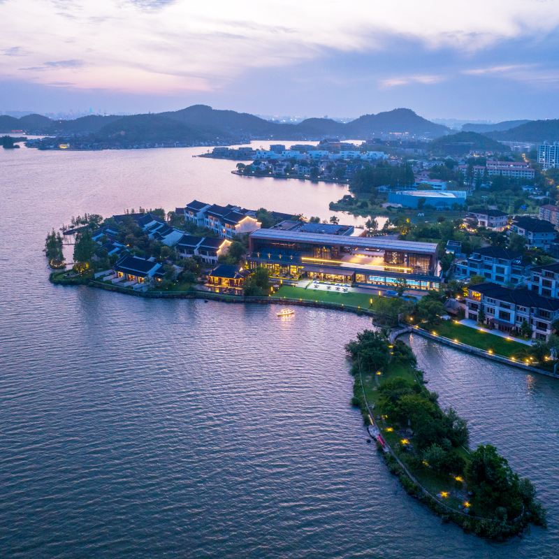 宁波东钱湖万金雷迪森度假酒店3天2晚+淘气堡儿童乐园+室外戏水池健身房