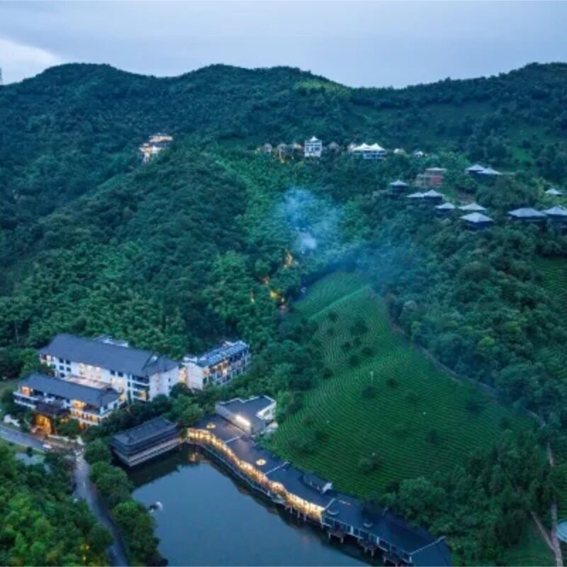 国庆寒假可订 | 安吉涵田度假村+双早+欢迎水果+迷你吧+温泉+汉服体验等