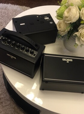 罗兰BOSS KATANA MINI刀系列电吉他音箱音响便携电池充电户外包邮