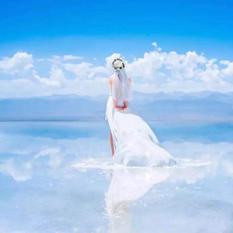 青海格尔木可可西里察尔汗盐湖水上雅丹翡翠湖艾肯泉魔眼亲子游