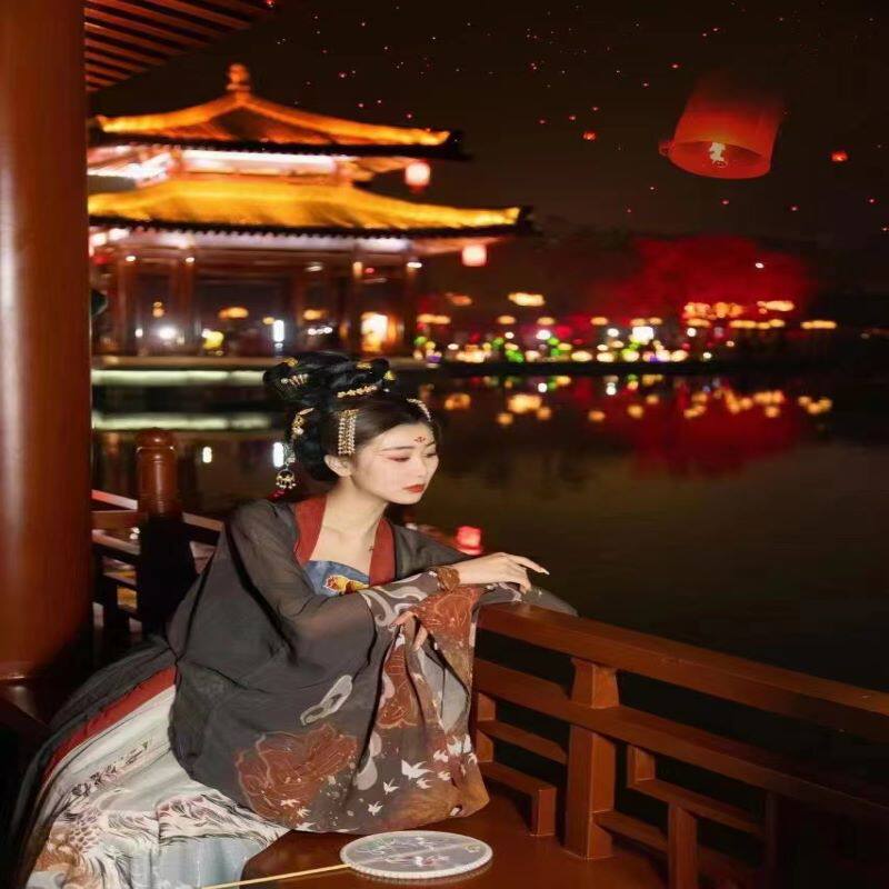[大唐不夜城-全天汉服租赁+精致妆造]全店任选