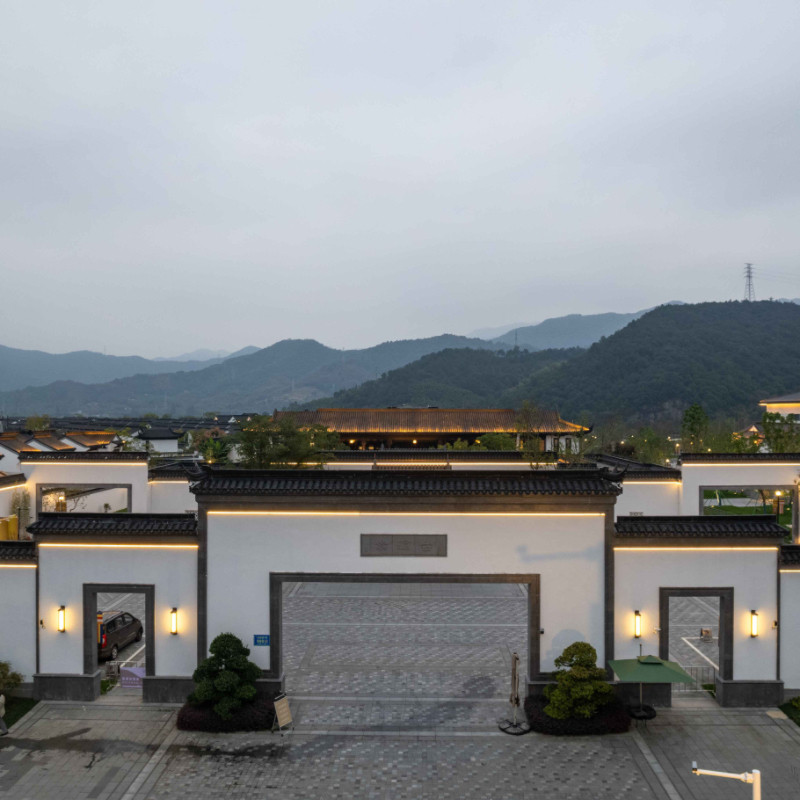 宁波紫璋台度假酒店2天1晚高级房+双人自助早餐+双人溪口全票