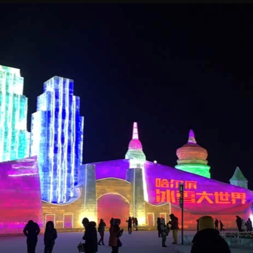 【正规旅行社】正规持证 无任何额外费用 大量节省排队时间 【质量有保证】诚信至上 、金牌管家服务、不做虚假宣传 【保姆式服务】规划黄金路线、不走冤枉路、活地图、拿包、看娃、样样精 【无额外费用】行程无任何额外费用、没有二次消费、真实好评