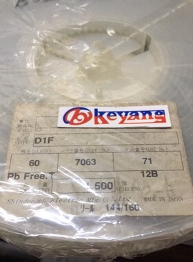 D1F60 SOD-214A 丝印V671