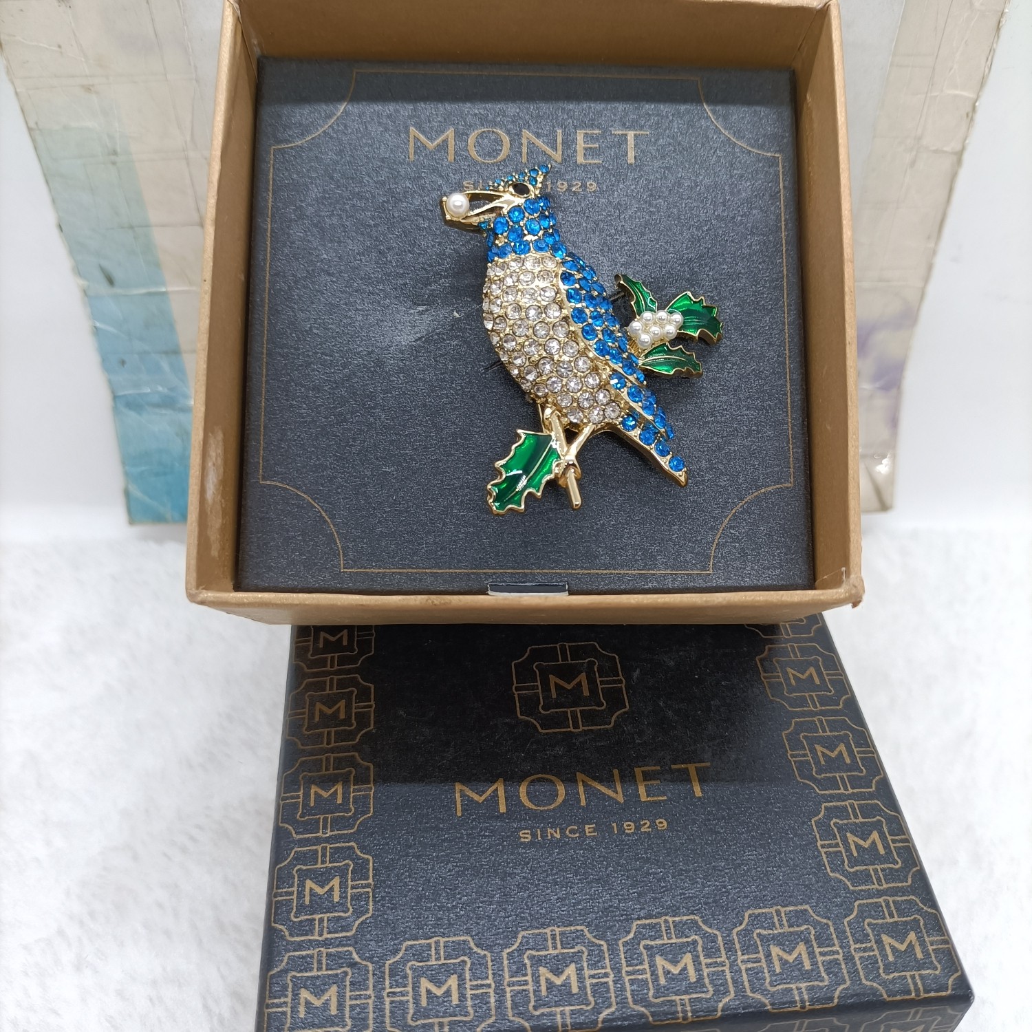 A6 满26包邮 M0NET标胸针