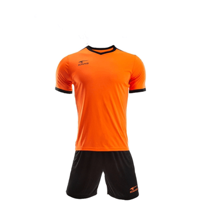 正品舒莱狮成人足球比赛