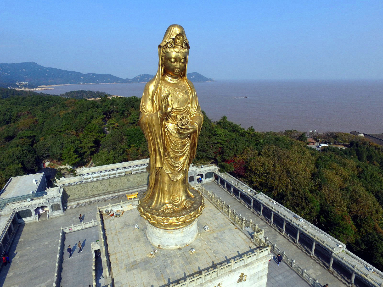 杭州至普陀3天2晚自由行&middot;单车往返/车船套餐【往返巴士+门船票】